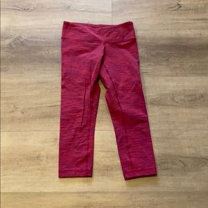 Lululemon red woven Capri leggings